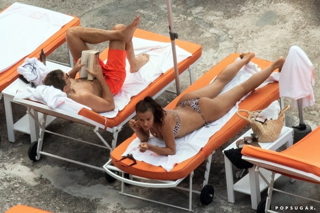 Bradley-Cooper-Irina-Shayk-Beach-Italy-2018 (5)